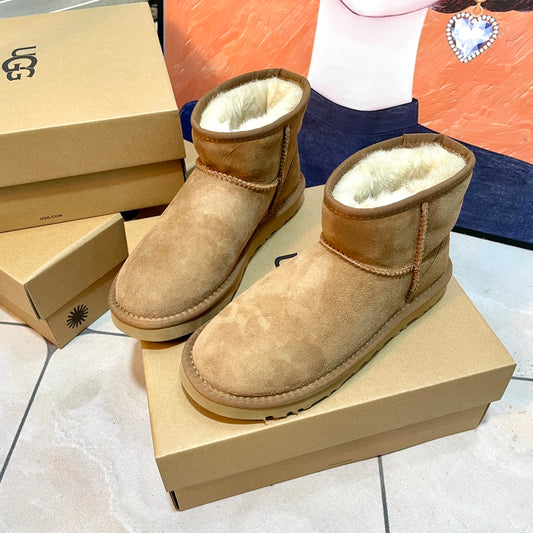 UGG Women's Classic Mini Li Boot-Apricot